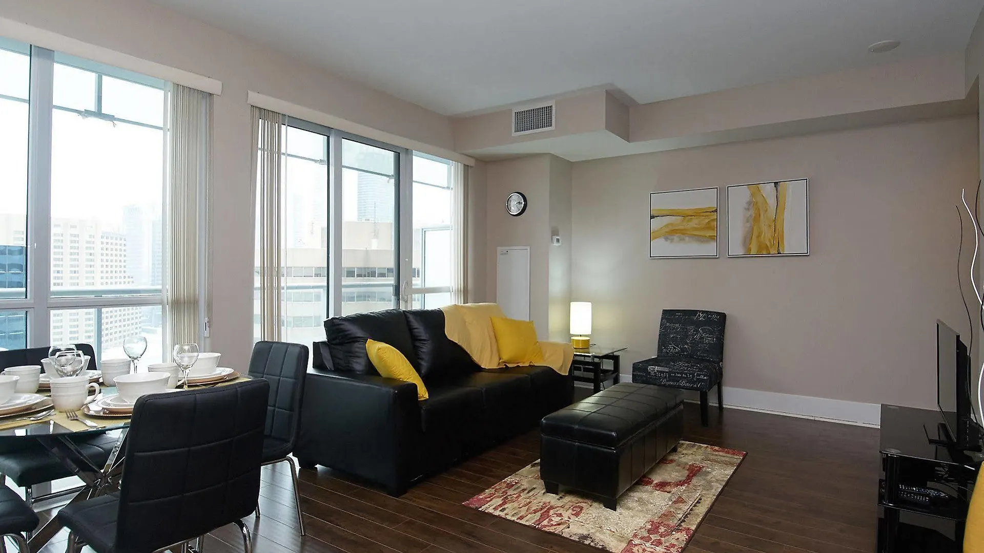 Whitehall Suites - Front Street West Toronto Canada